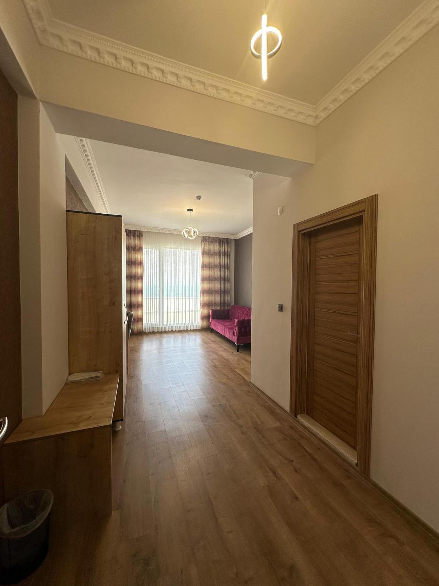 Orient Hotel Van Bagian luar foto